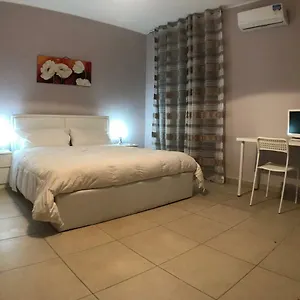 Casa Serena Aeroporto di Catania Fontana Rossa